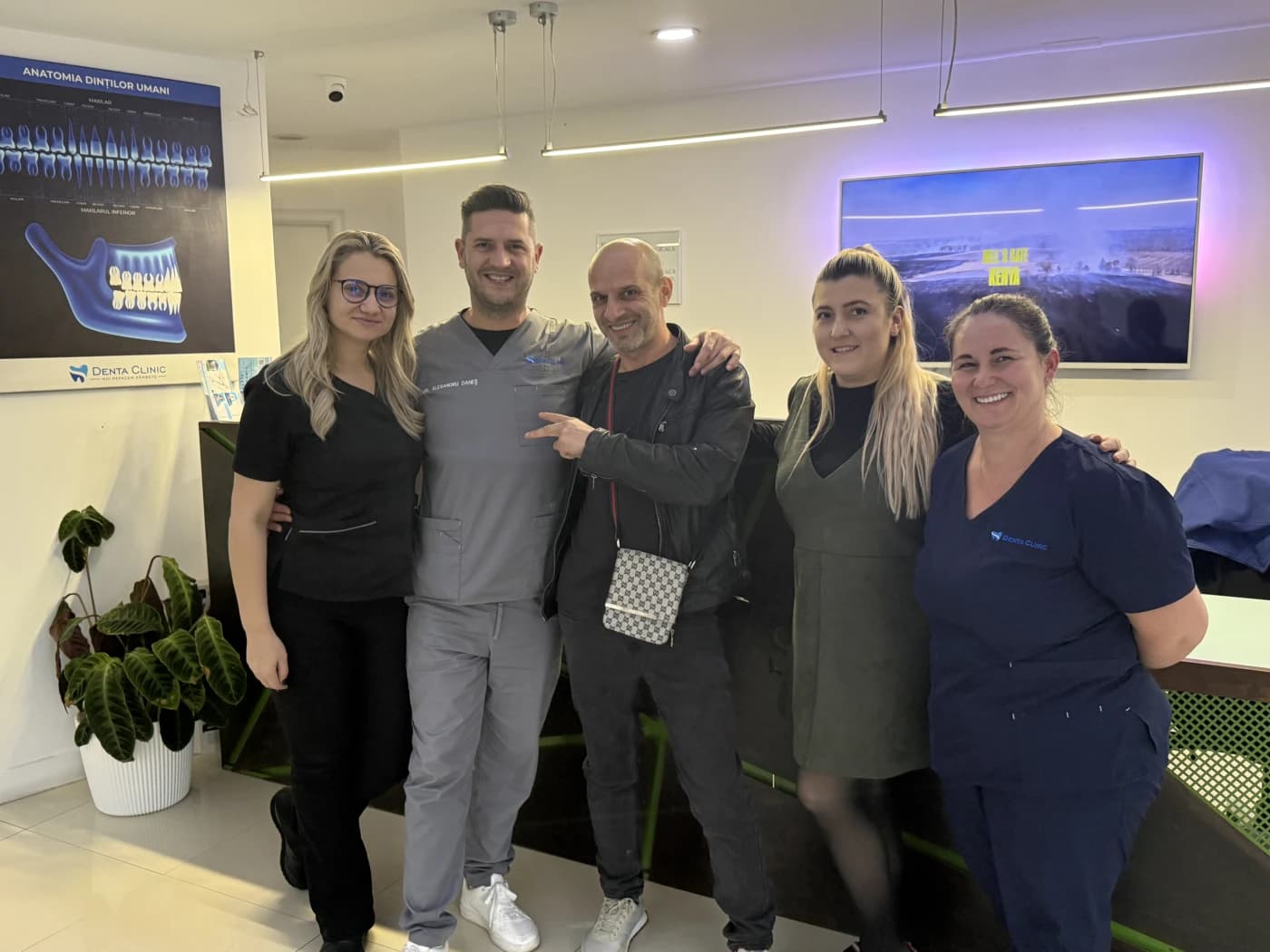 Echipa Denta Clinic 12